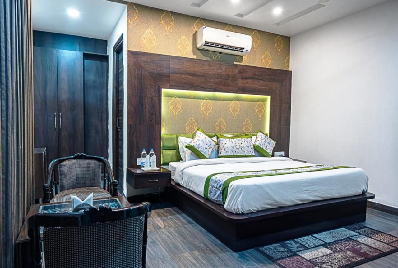Hotel Royals Grand Galaxy Amritsar Luaran gambar